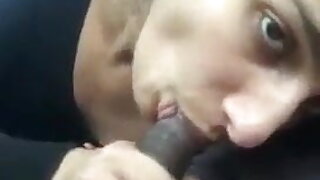 COLLEGE GIRL GIVES SUPER BLOWJOB