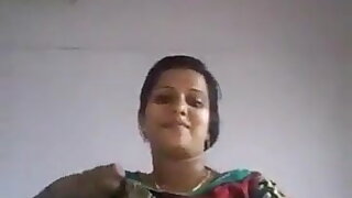 Mallu girl showing big boobs