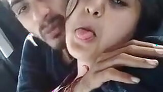 bhabhi ko car mein lita k choda hindi clear audio