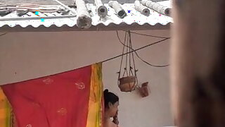 Desi real mature aunty bathing 100%
