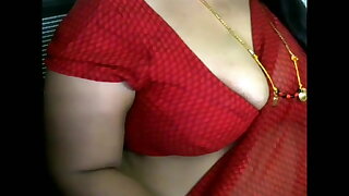 desi hot mom in saree