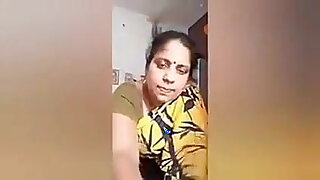 Tamil Amma video call to son, sexy Amma