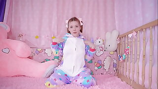 COZY ANAL: a baby in pajamas plays with her hole :3