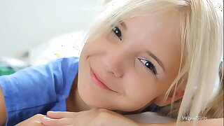 Monroe blonde angel