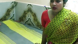 Bengali Boudi Sex with clear Bangla audio! Cheating sex with Boss wife!