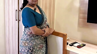 Bhabhi ji live in new flat gave a gift to neighbor Devar ji, first time xxx video in Hindi audio